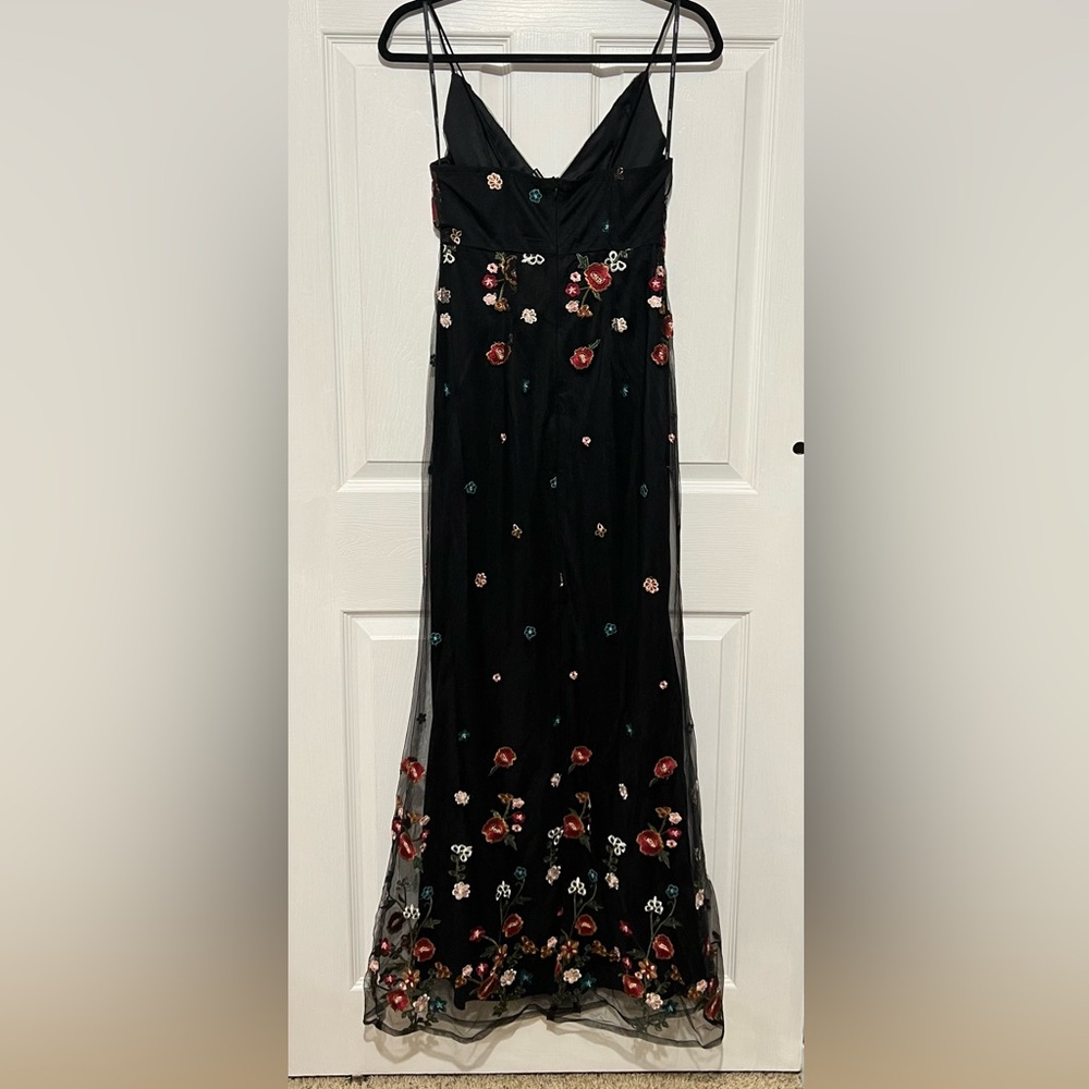 💗 *NEW* Forever 21 - Floral Embroidered Black Floor Length Dress - Picture 7 of 9